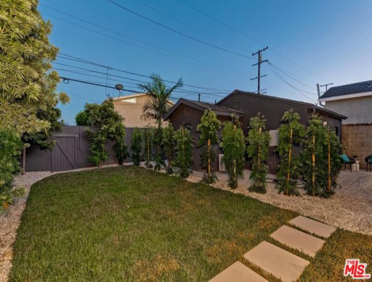 4 Bed Home for Sale in Santa Monica, California