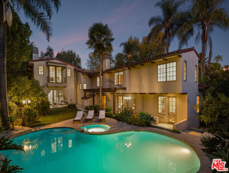 6 Bed Home for Sale in Beverly Hills, California