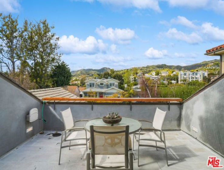 3 Bed Home for Sale in Pacific Palisades, California