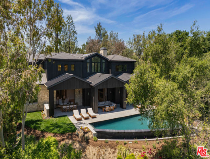 6 Bed Home for Sale in Hidden Hills, California