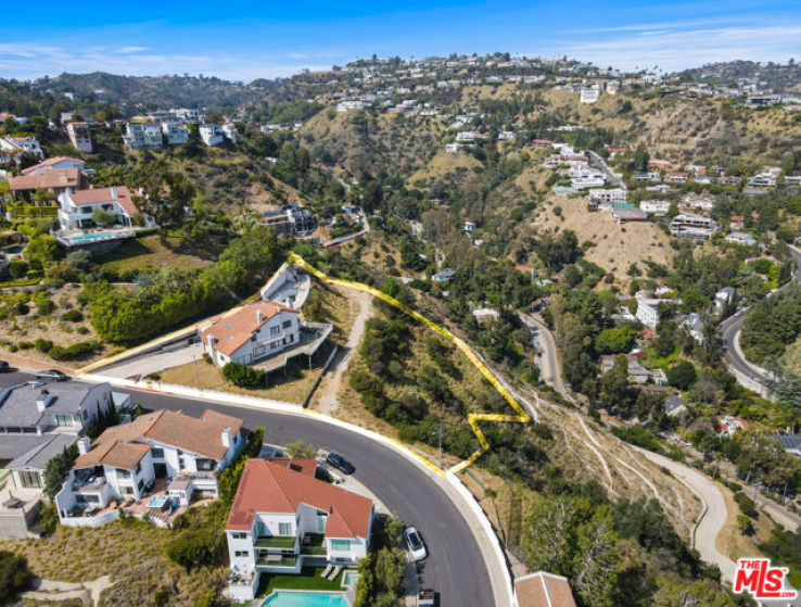 4 Bed Home for Sale in Los Angeles, California