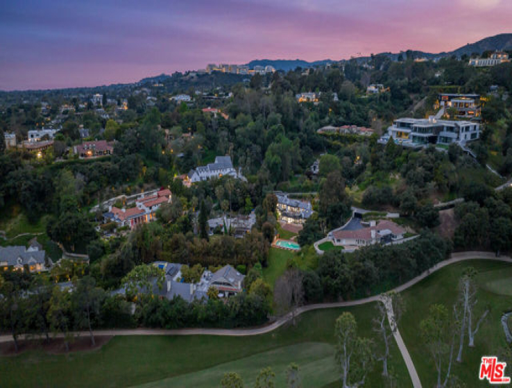 4 Bed Home for Sale in Los Angeles, California