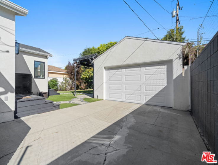 3 Bed Home to Rent in Los Angeles, California