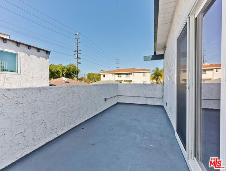  Income Home for Sale in Redondo Beach, California