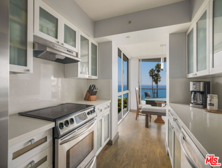 3 Bed Home for Sale in Santa Monica, California