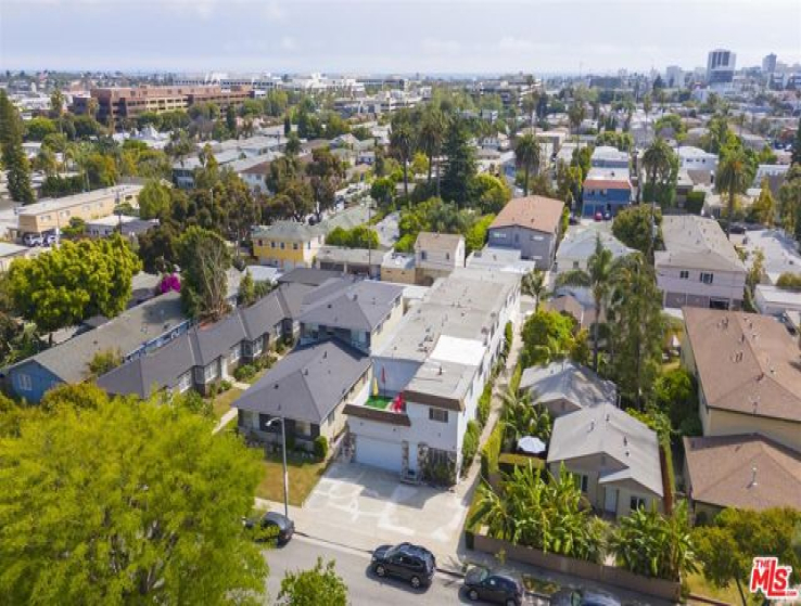  Income Home for Sale in Santa Monica, California