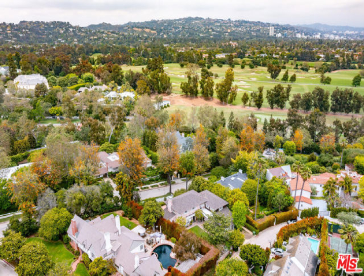 6 Bed Home for Sale in Los Angeles, California