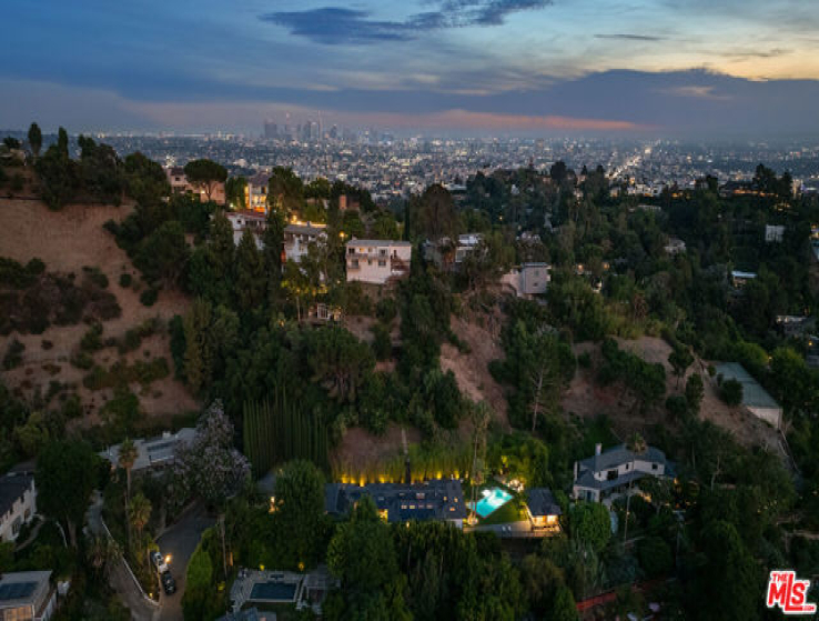 4 Bed Home for Sale in Los Angeles, California