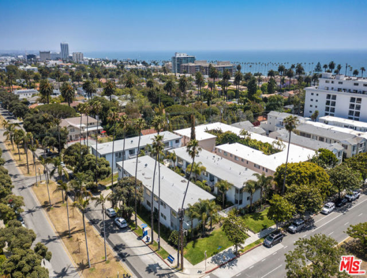  Income Home for Sale in Santa Monica, California