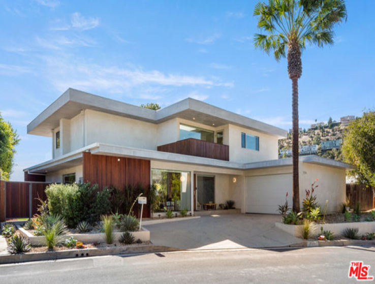 4 Bed Home for Sale in Los Angeles, California