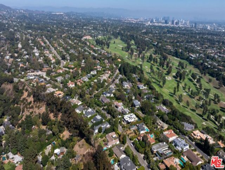 4 Bed Home for Sale in Pacific Palisades, California