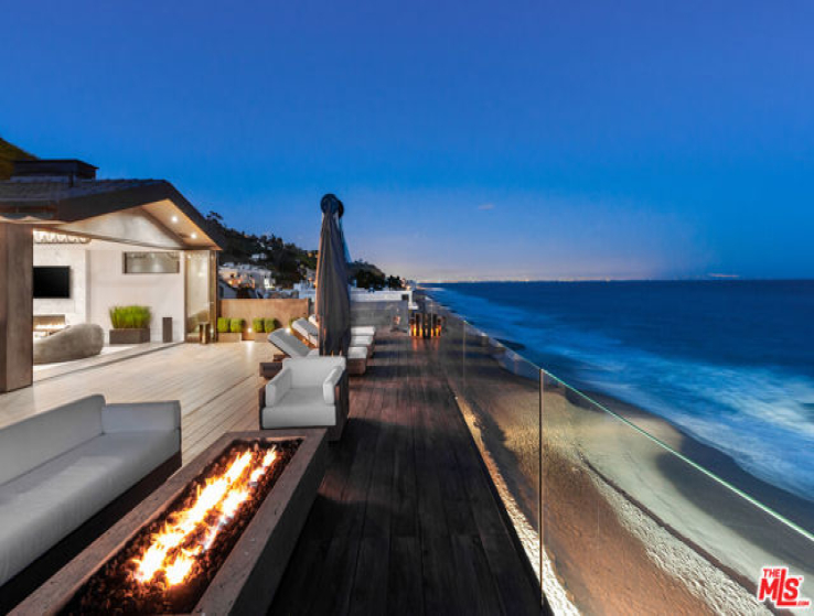 5 Bed Home for Sale in Malibu, California