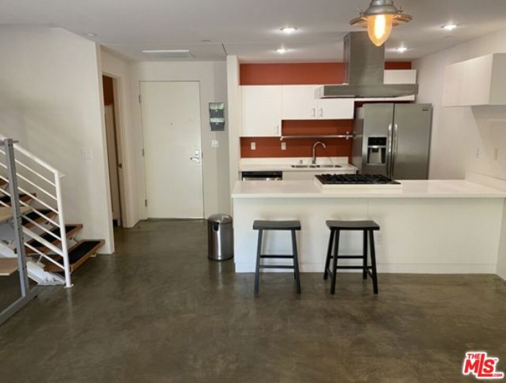 2 Bed Home to Rent in Los Angeles, California