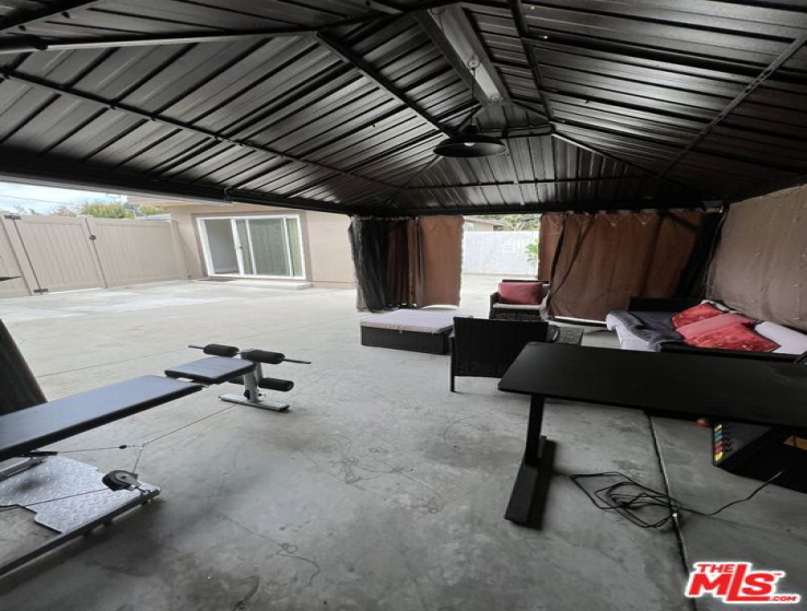 3 Bed Home to Rent in North Hollywood, California