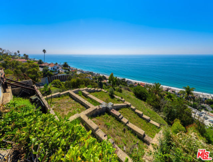  Land for Sale in Malibu, California