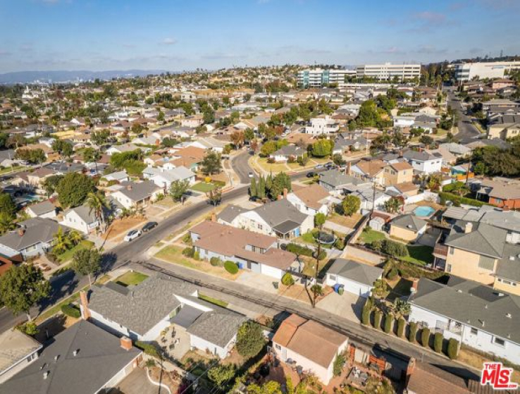 3 Bed Home to Rent in Los Angeles, California