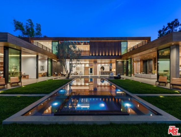 6 Bed Home to Rent in Beverly Hills, California