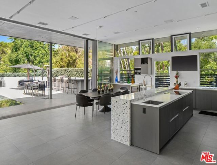 5 Bed Home for Sale in Beverly Hills, California