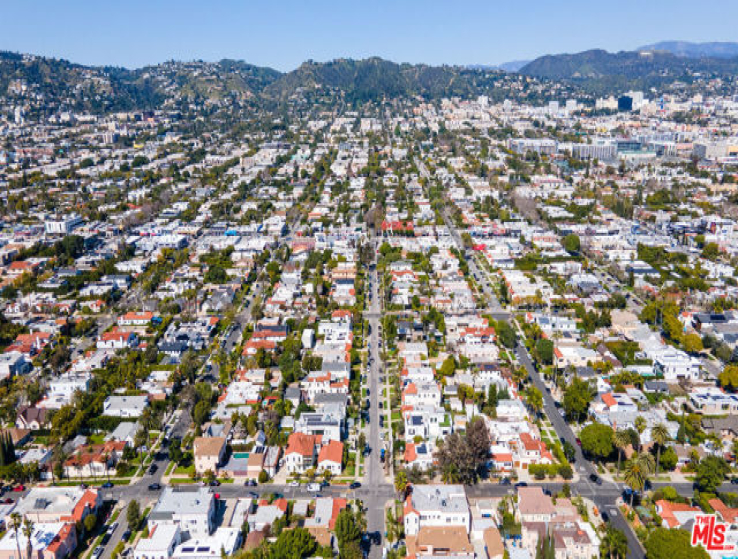 5 Bed Home for Sale in Los Angeles, California