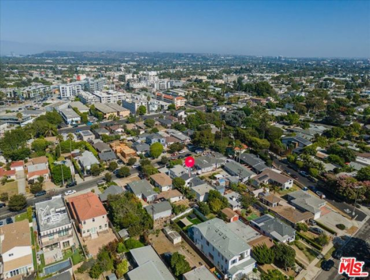 4 Bed Home for Sale in Los Angeles, California