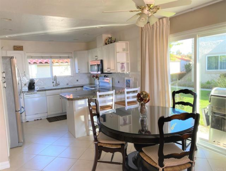 2 Bed Home to Rent in Carlsbad, California