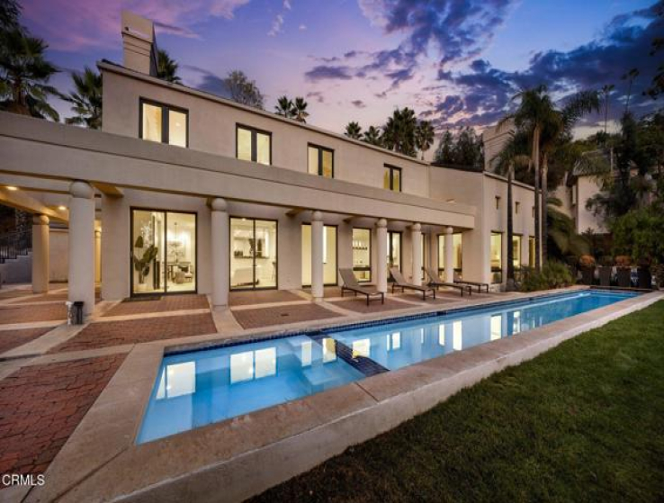 6 Bed Home for Sale in Pasadena, California