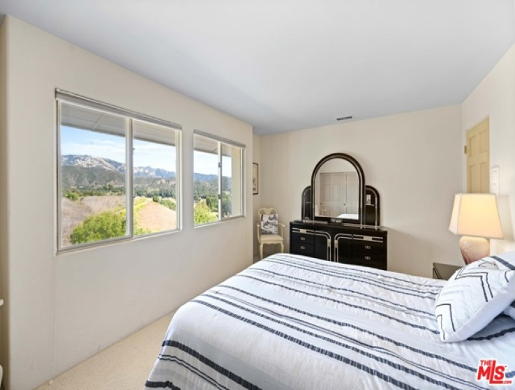 5 Bed Home for Sale in Calabasas, California