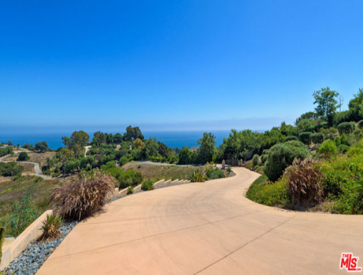 7 Bed Home for Sale in Malibu, California