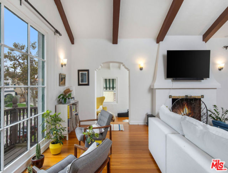  Income Home for Sale in Los Angeles, California