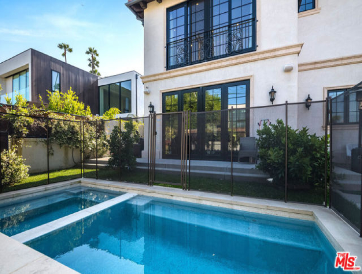 5 Bed Home for Sale in Beverly Hills, California