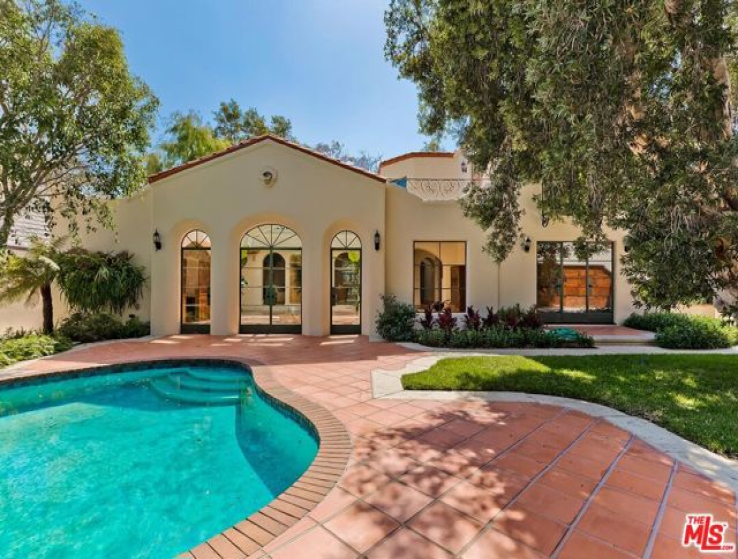 4 Bed Home for Sale in Beverly Hills, California