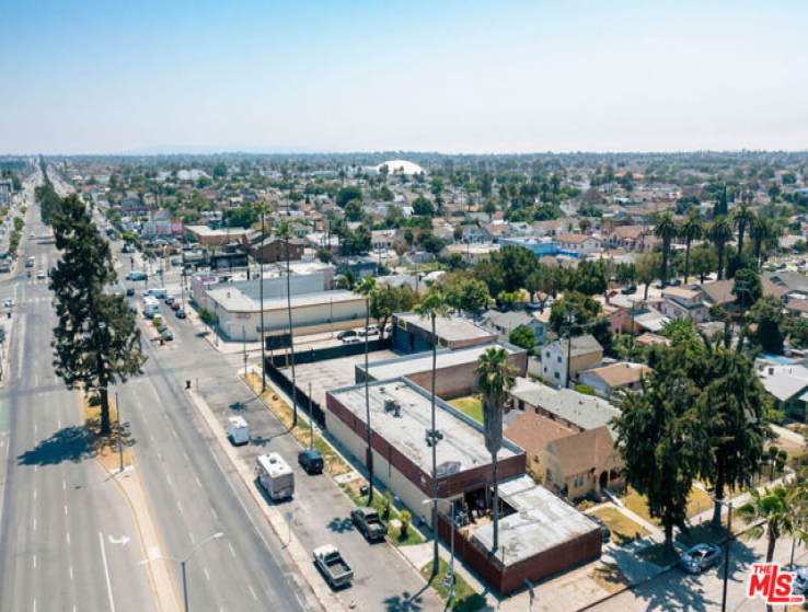  Commercial for Sale in Los Angeles, California