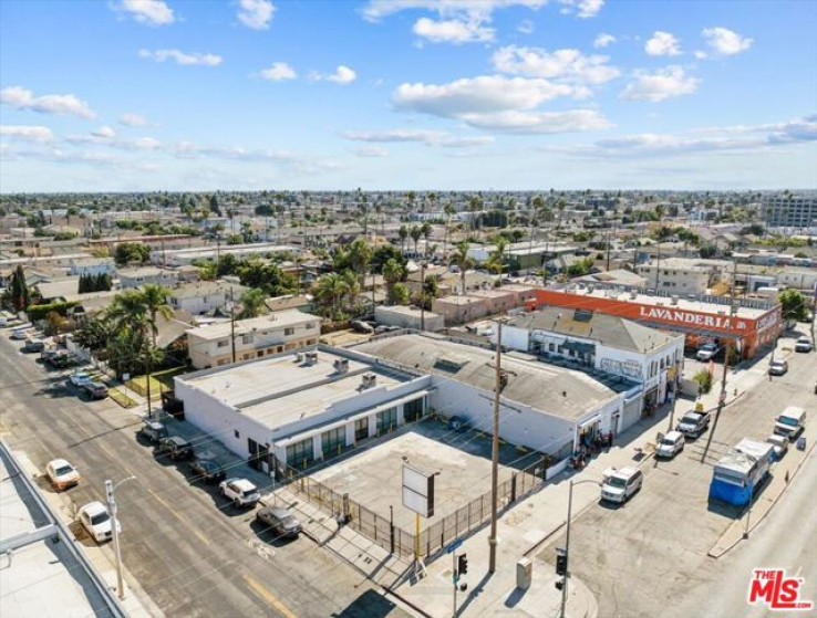  Commercial for Sale in Los Angeles, California