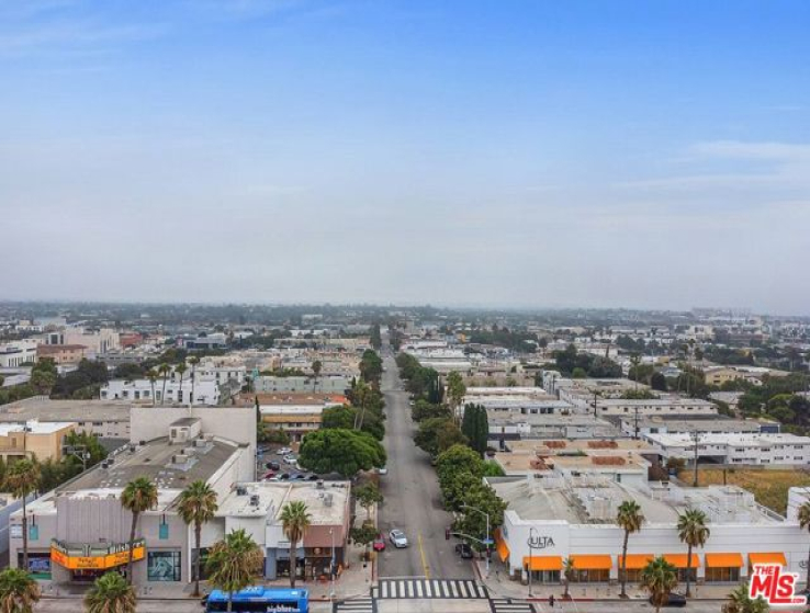  Commercial for Sale in Santa Monica, California