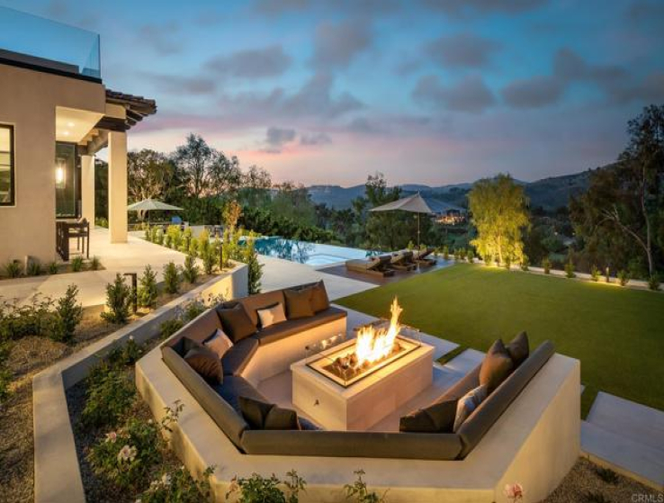 6 Bed Home for Sale in Rancho Santa Fe, California