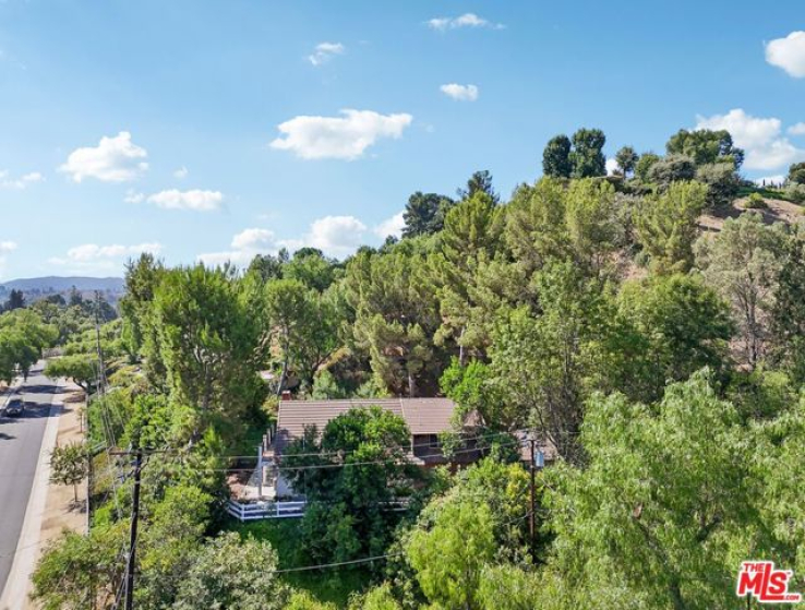 5 Bed Home for Sale in Hidden Hills, California