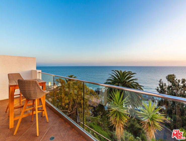 4 Bed Home for Sale in Malibu, California