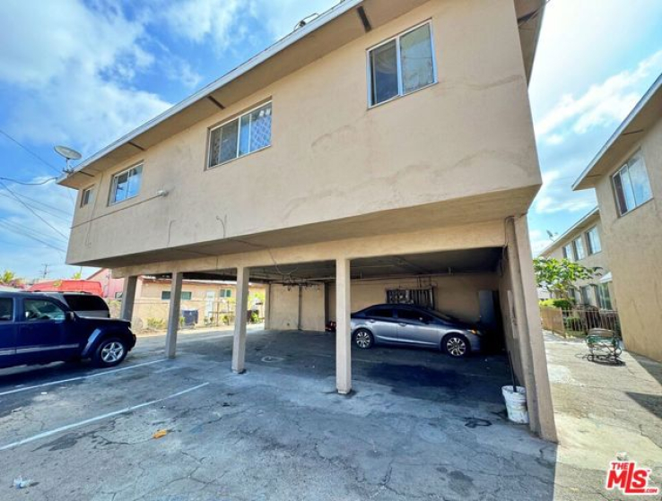  Income Home for Sale in Los Angeles, California