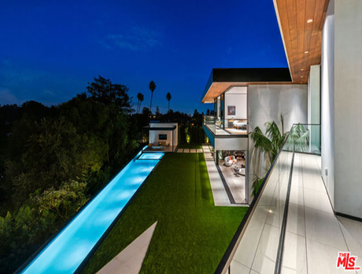 5 Bed Home for Sale in Beverly Hills, California