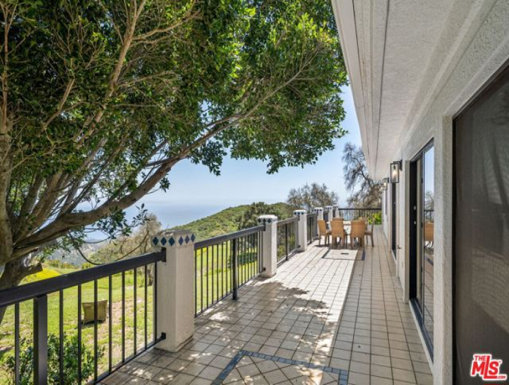 5 Bed Home for Sale in Malibu, California