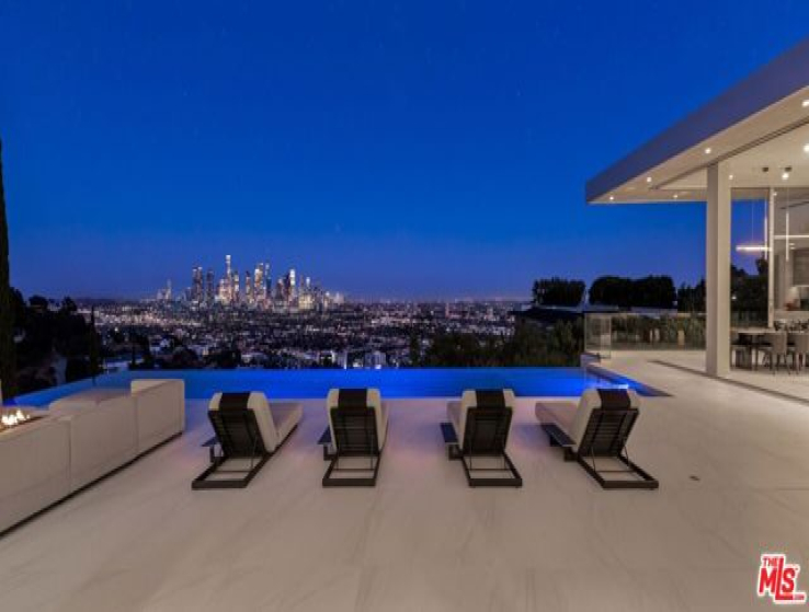 4 Bed Home for Sale in Los Angeles, California