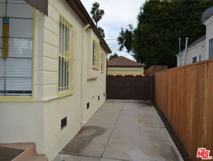 3 Bed Home to Rent in Los Angeles, California