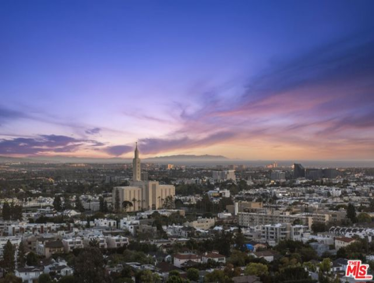 3 Bed Home for Sale in Los Angeles, California