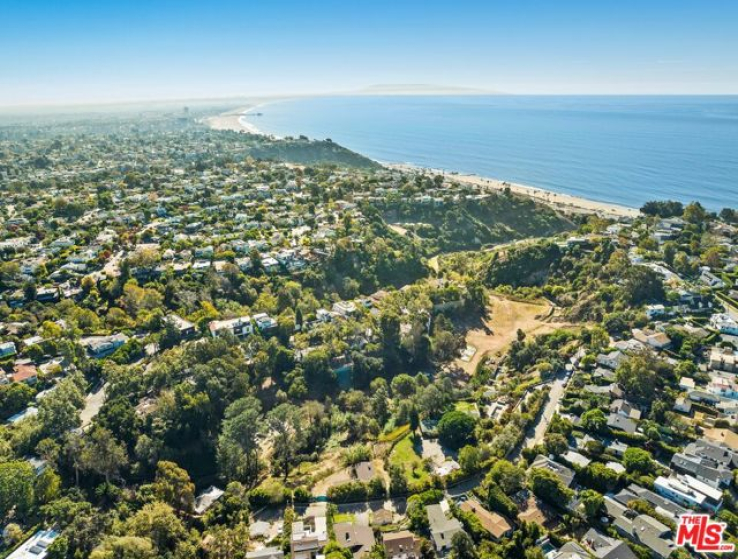  Land for Sale in Pacific Palisades, California