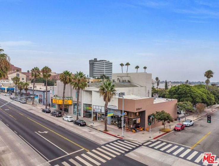  Commercial for Sale in Santa Monica, California