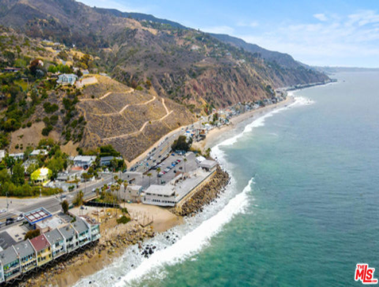 7 Bed Home for Sale in Malibu, California