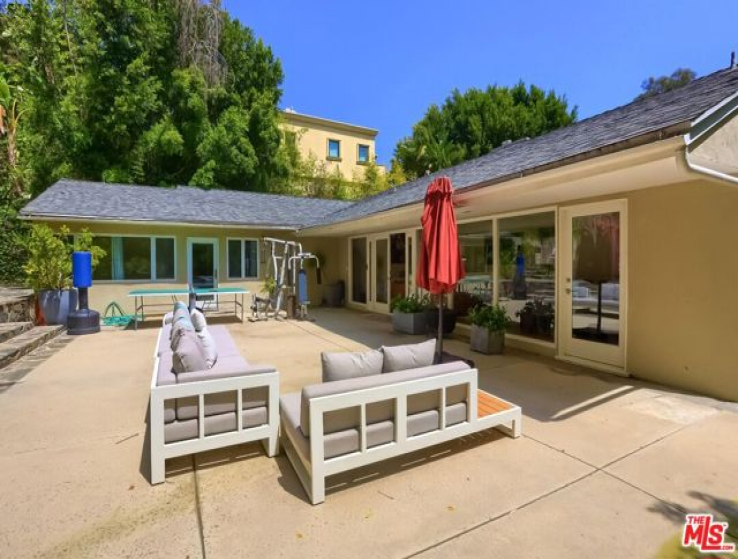 3 Bed Home for Sale in Los Angeles, California