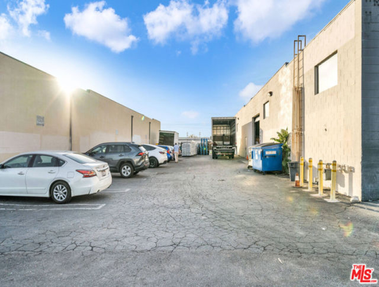  Commercial for Sale in North Hollywood, California