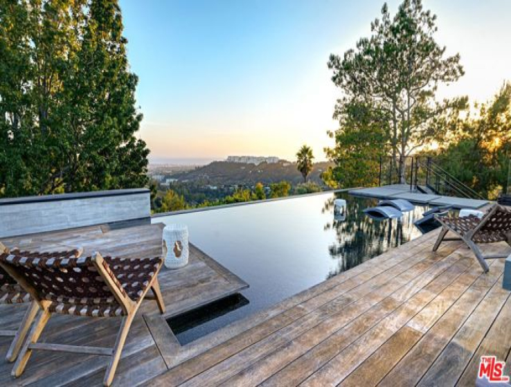 4 Bed Home for Sale in Los Angeles, California