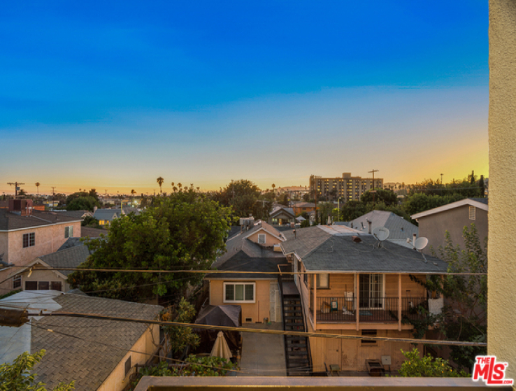 3 Bed Home to Rent in Los Angeles, California